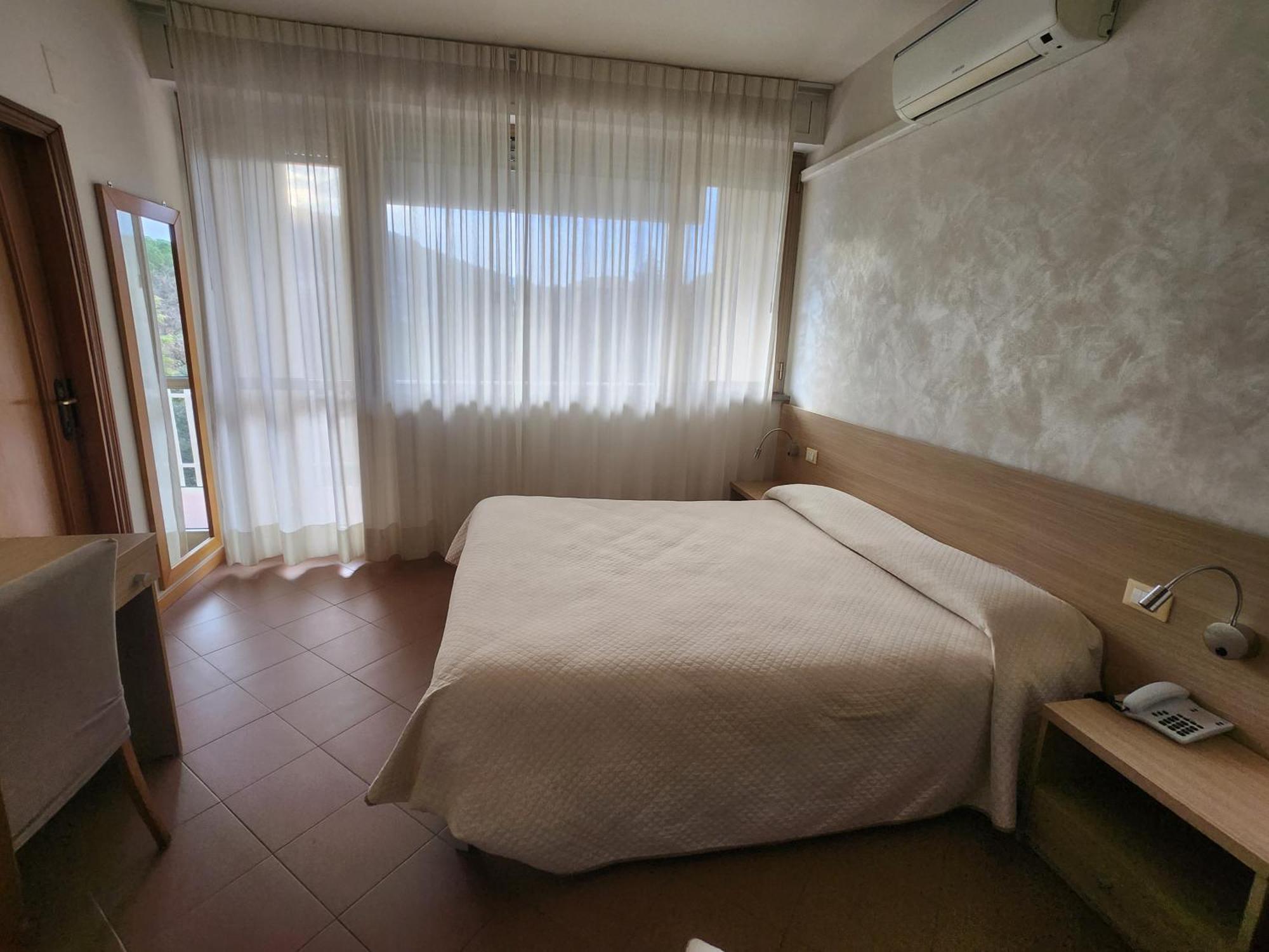 Albergo Nyers Perugia Eksteriør billede
