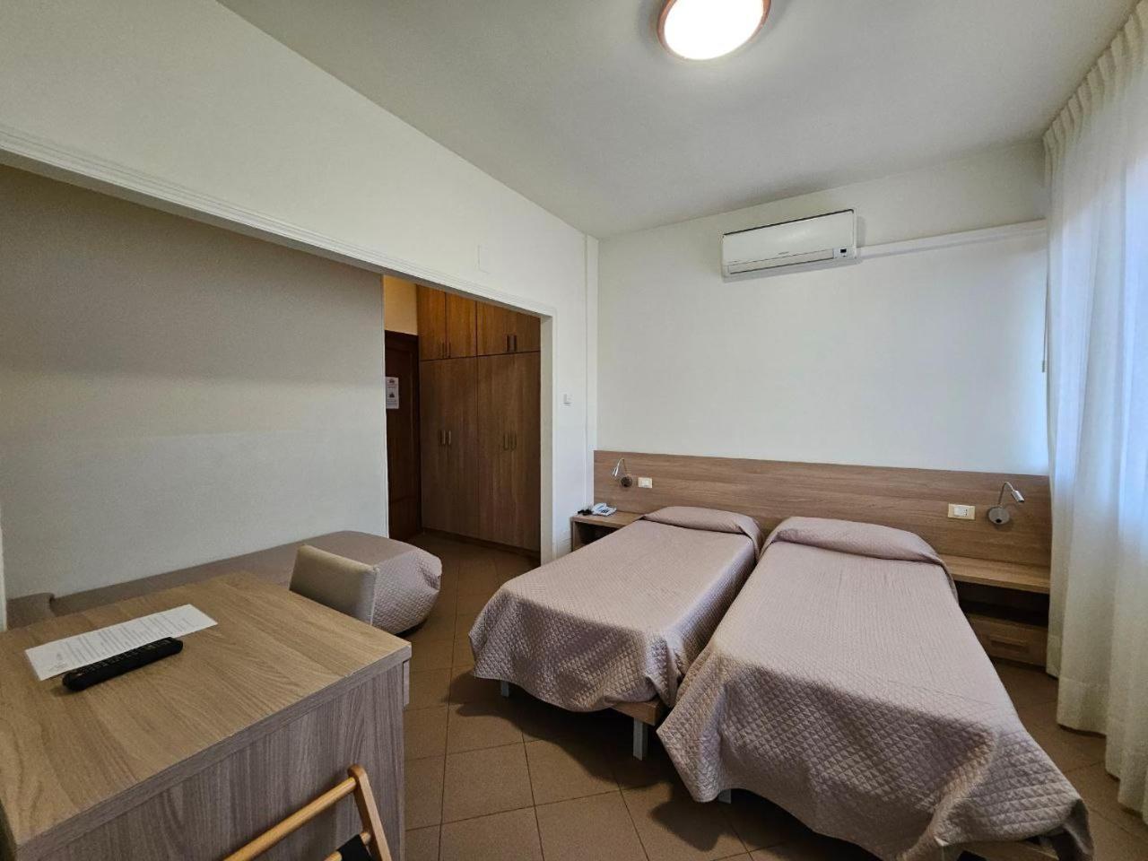 Albergo Nyers Perugia Eksteriør billede