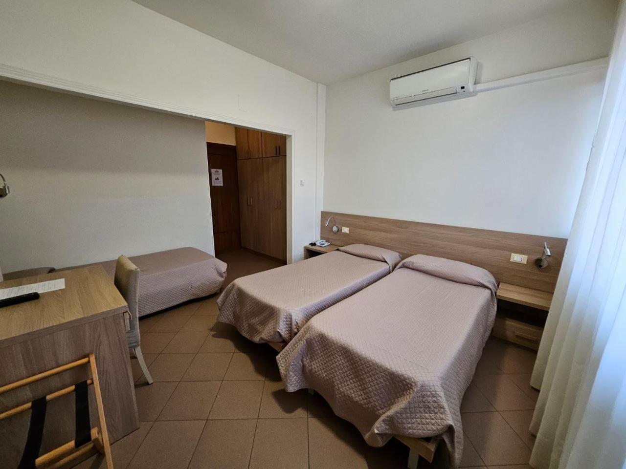 Albergo Nyers Perugia Eksteriør billede
