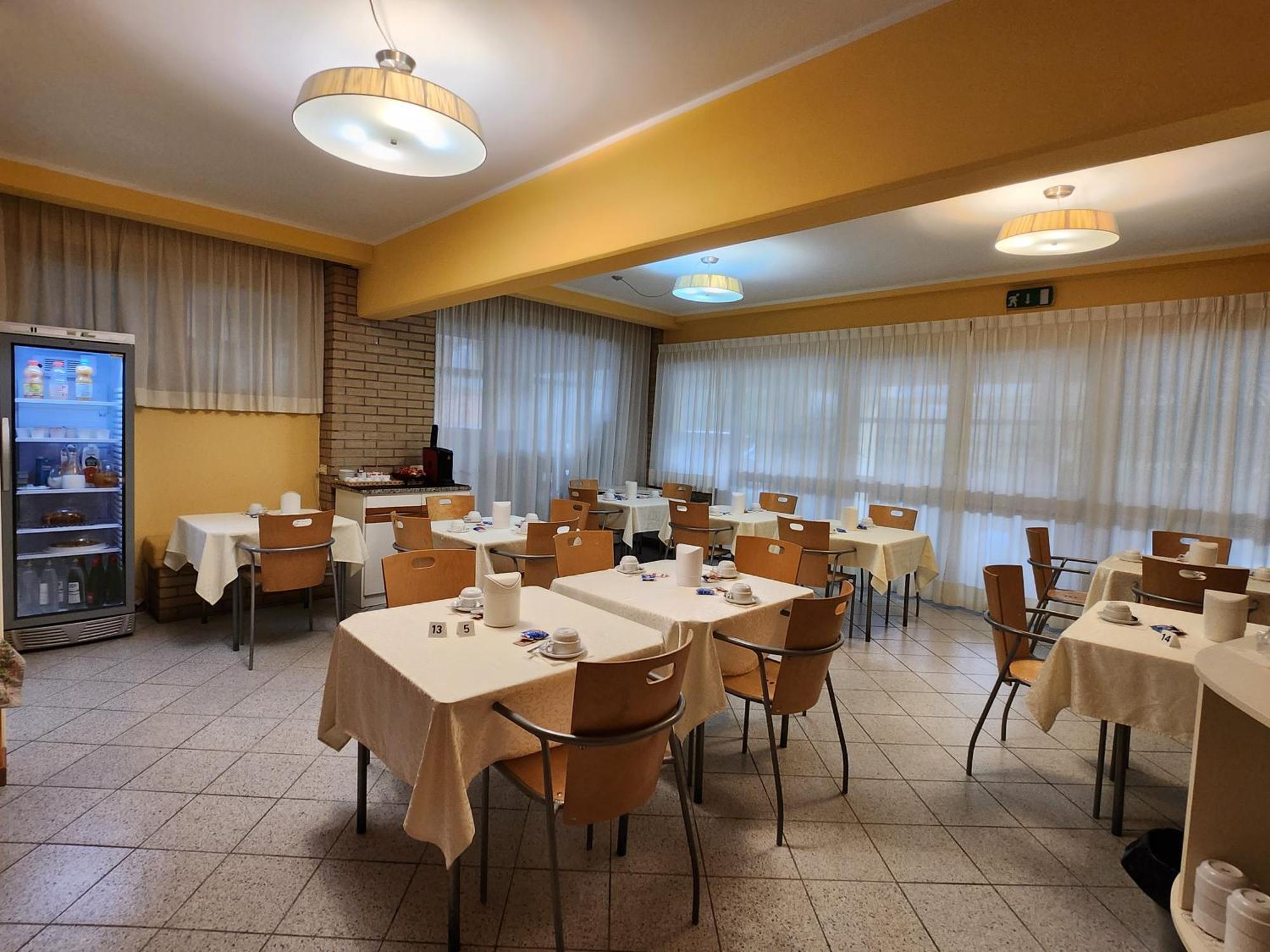 Albergo Nyers Perugia Eksteriør billede