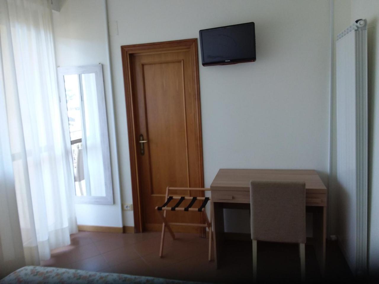 Albergo Nyers Perugia Eksteriør billede